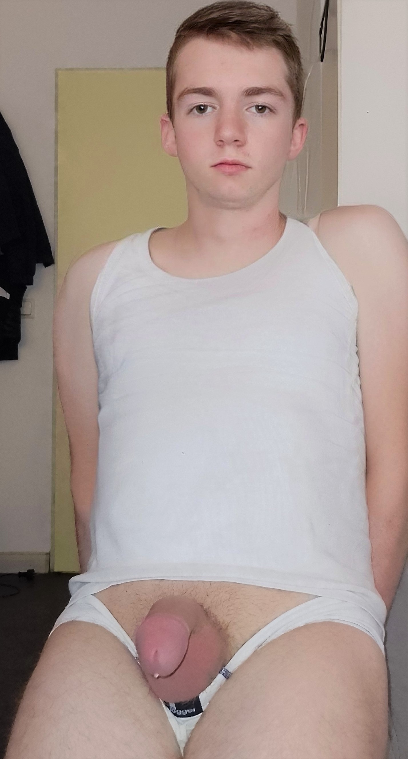 Cute Twink Boy David please share my pictures on other sites - Amateur Gay  Porn Pictures And Stories