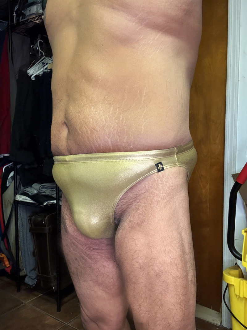 Gold Bikini Amateur Gay Porn Pictures And Stories