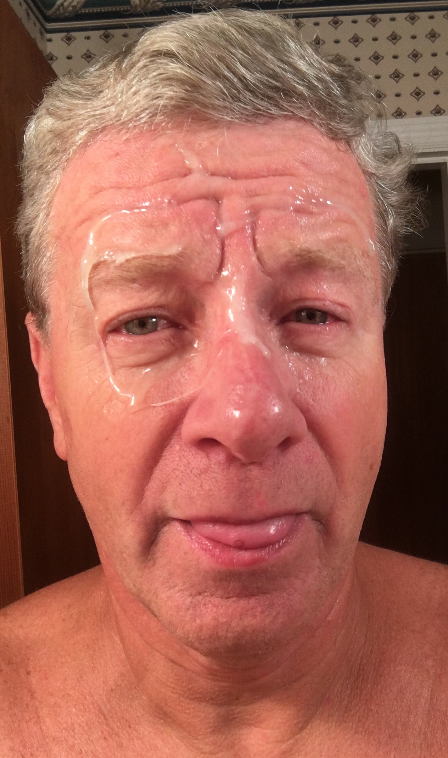 Sperm On Face Porn - Photojournalist Stewart Bowman with Sperm on His Face - Amateur Gay Porn  Pictures And Stories