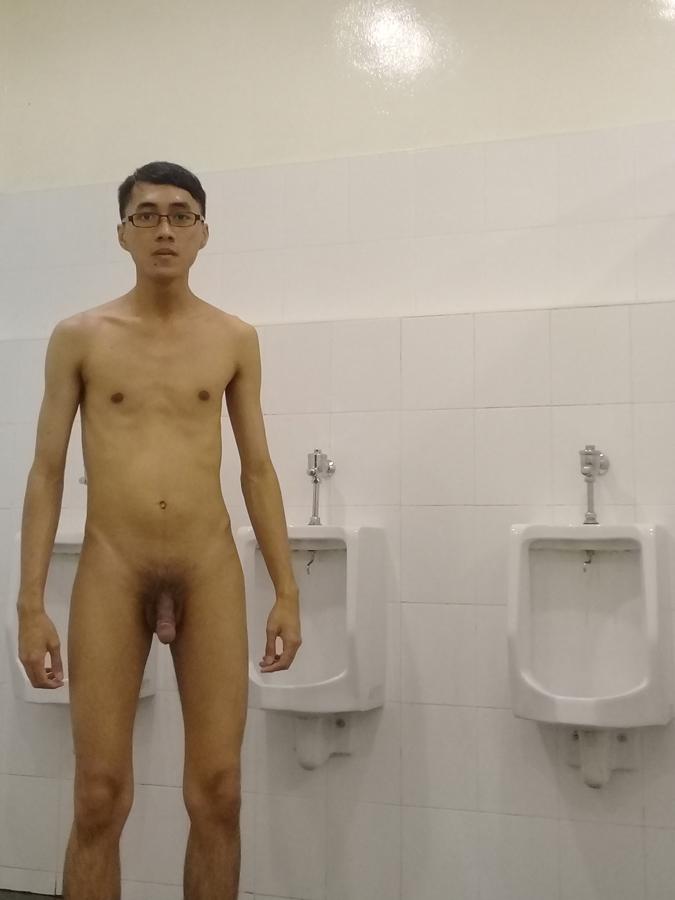 Amateur Gay Toilet - Toilet Break 2 - Amateur Gay Porn Pictures And Stories