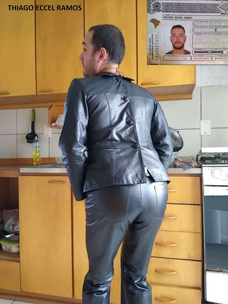 Leather Jacket Porn - leatherjacket - Amateur Gay Porn Pictures And Stories